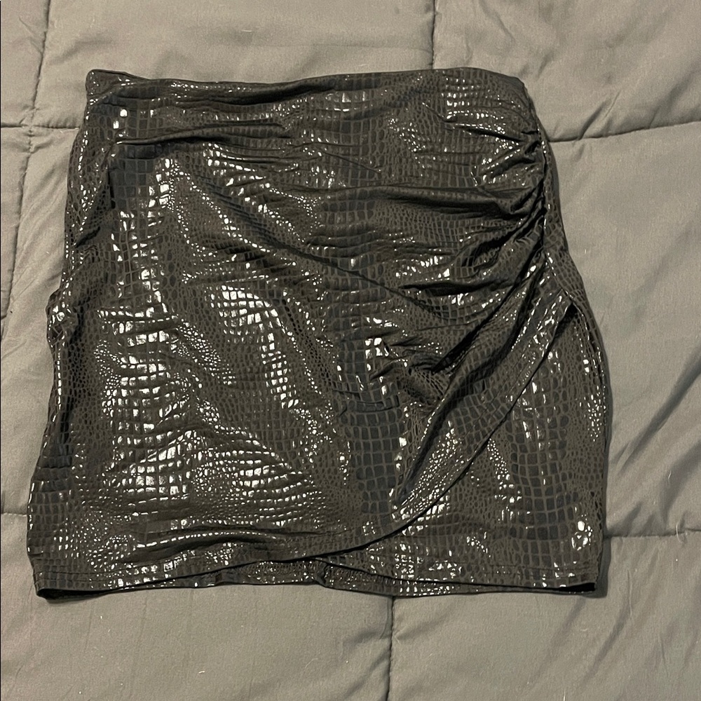 Black Textured Women's Skirt